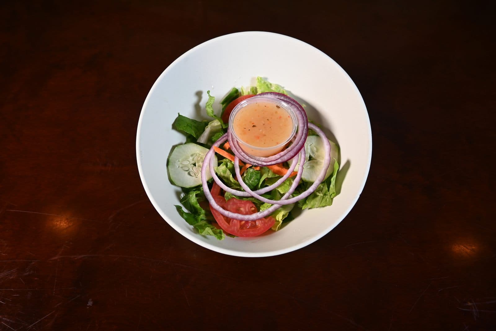 House salad with tomato, cucumber and red onion